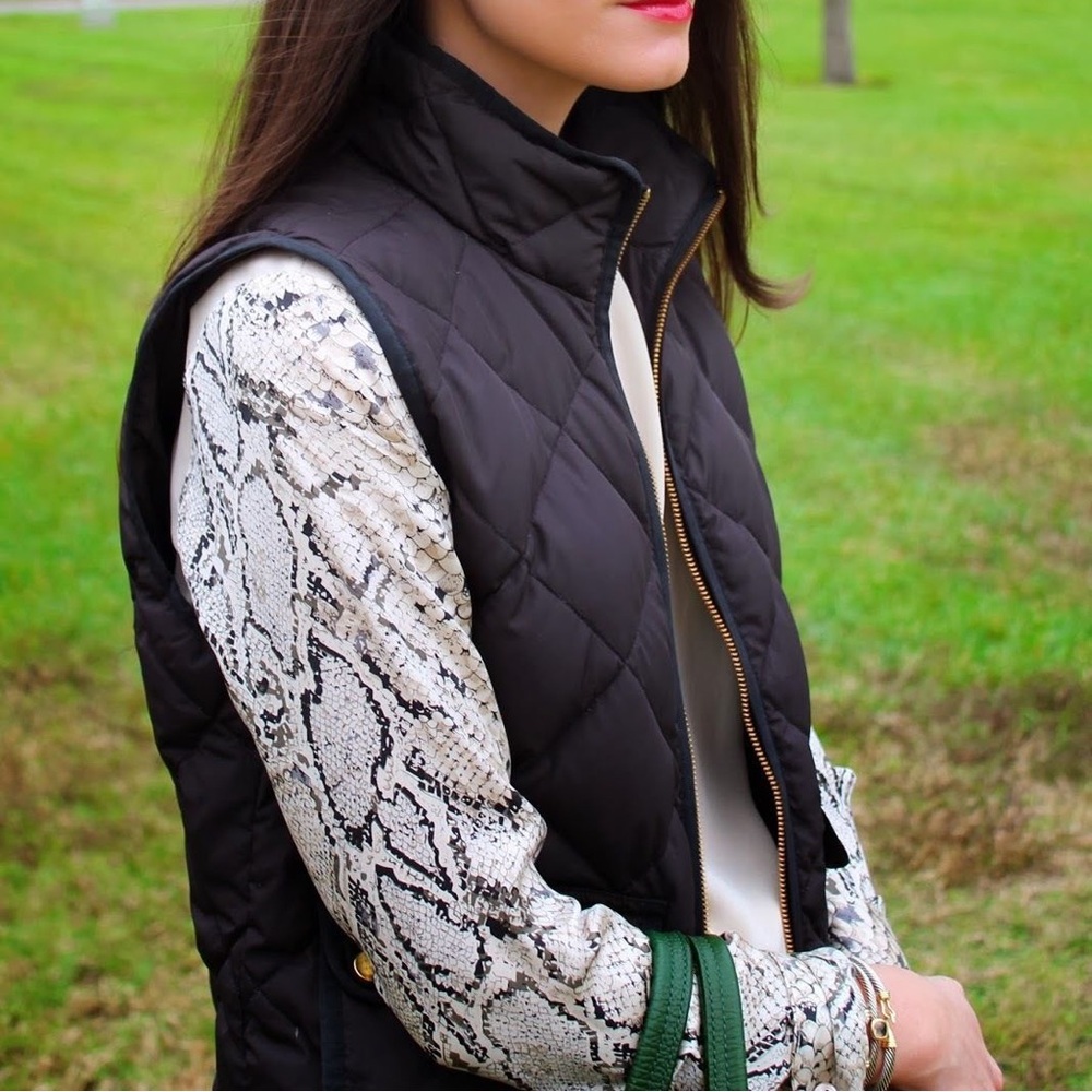 J crew‎ excursion black quilted vest